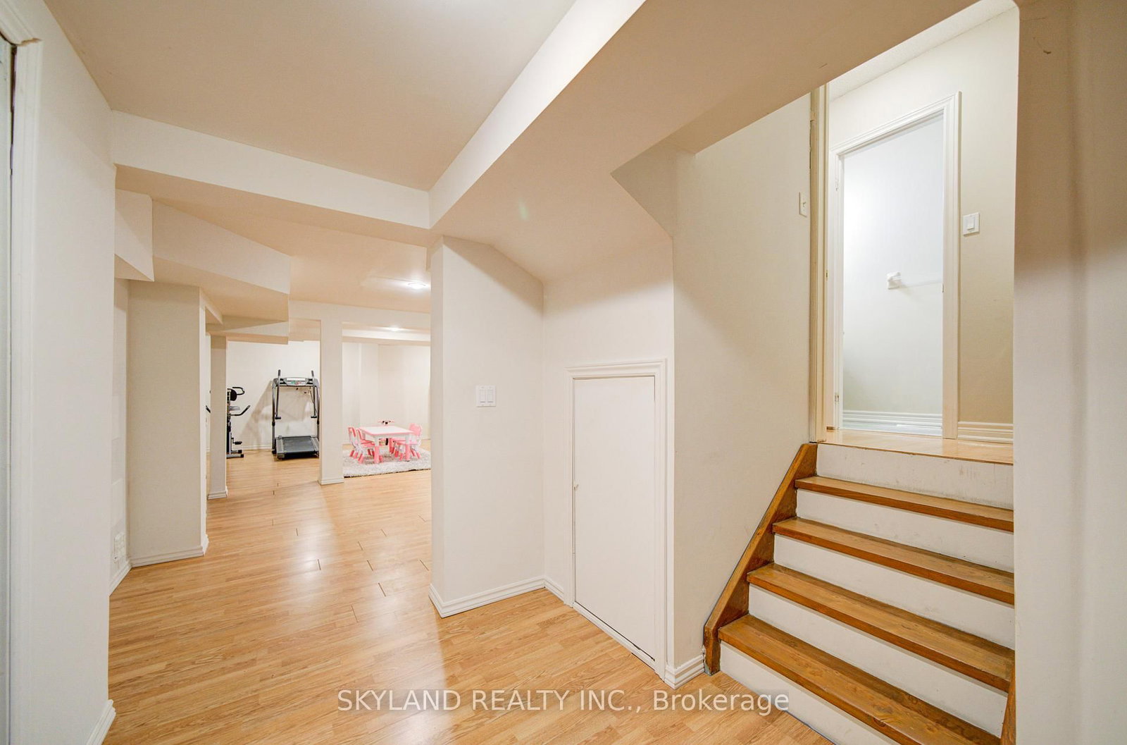 Detached House for sale at 26 Gemini Crescent, Richmond Hill, Ontario, L4S 2K6 - Rouge Woods - MLS: N13015358