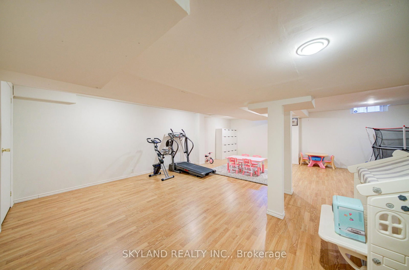 Detached House for sale at 26 Gemini Crescent, Richmond Hill, Ontario, L4S 2K6 - Rouge Woods - MLS: N13015358