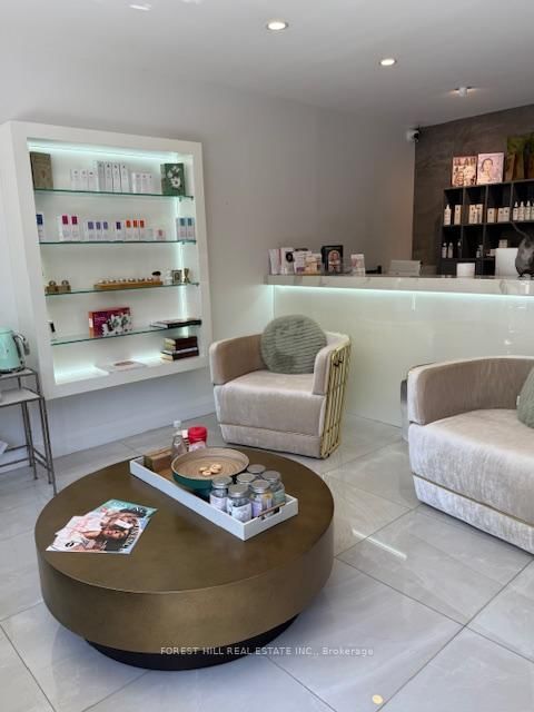 269 Bay Thorn Dr, Markham, L3T 3V8 | Image 2