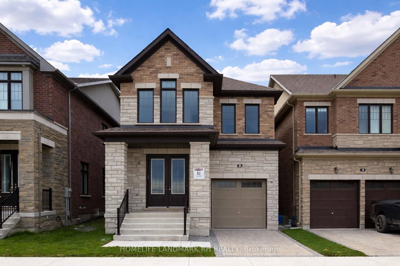 16 Lucy Pick Ave, Markham, L6C 3N8 | Image 2