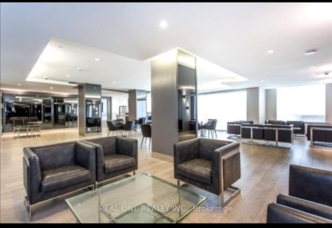 7167 Yonge Street, Unit 1102 - Photo 10