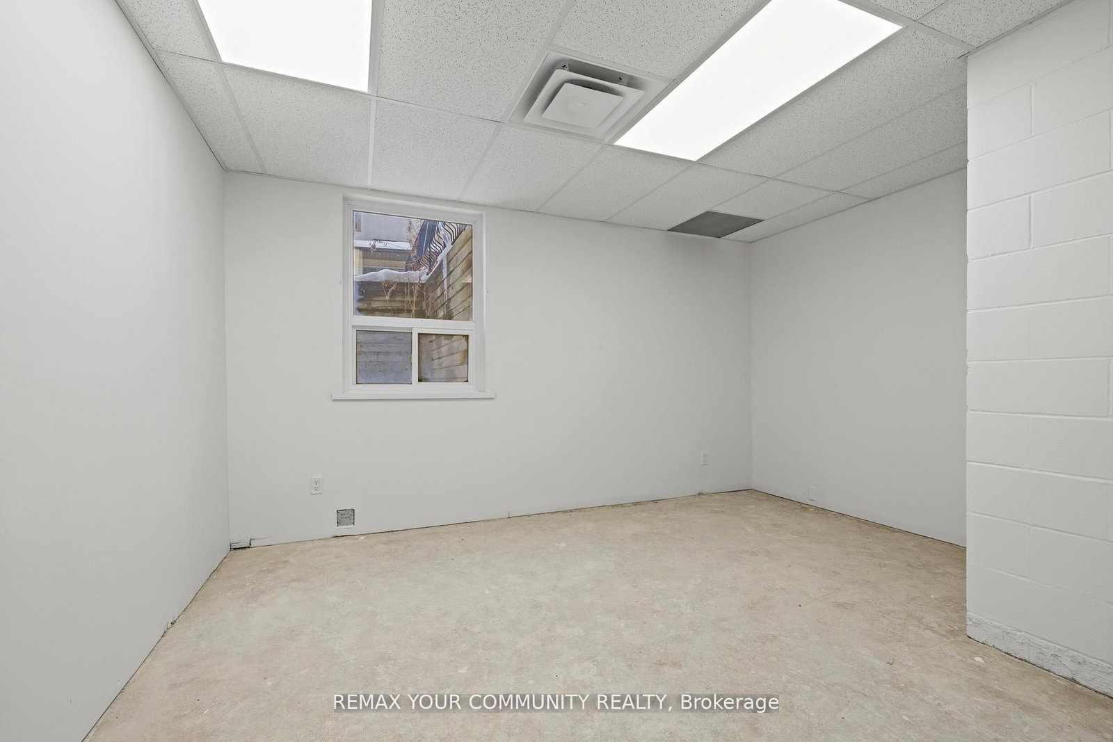 171 Main Street S, Unit 102 - Photo 7