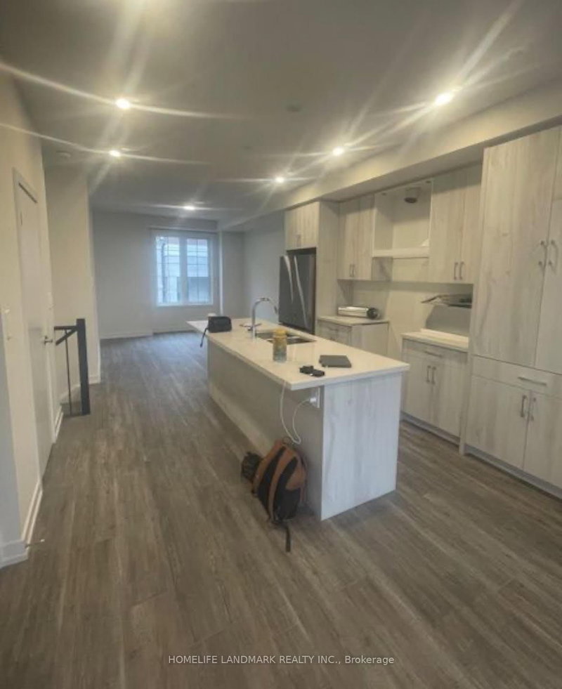 14 Flava Lane, Richmond Hill, L4B 4W6 | Image 2