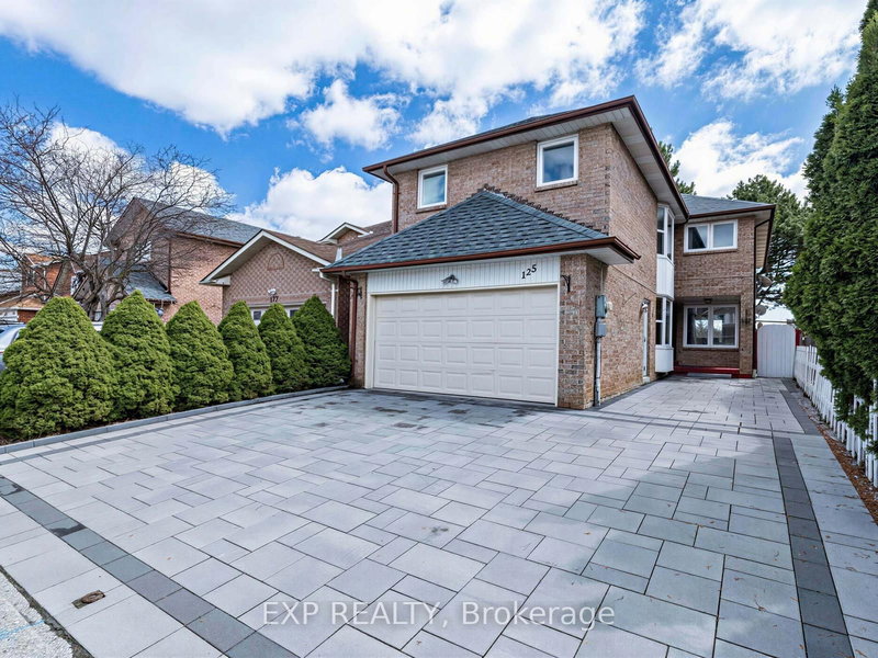 125 Green Bush Cres, Vaughan, L4J 5M3 | Image 2
