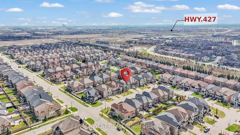 17 Torgan Tr, Vaughan, L4H 3X6 | Image 3