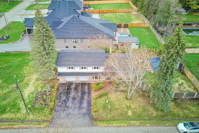 11 George Street • East Gwillimbury, ON photo 4
