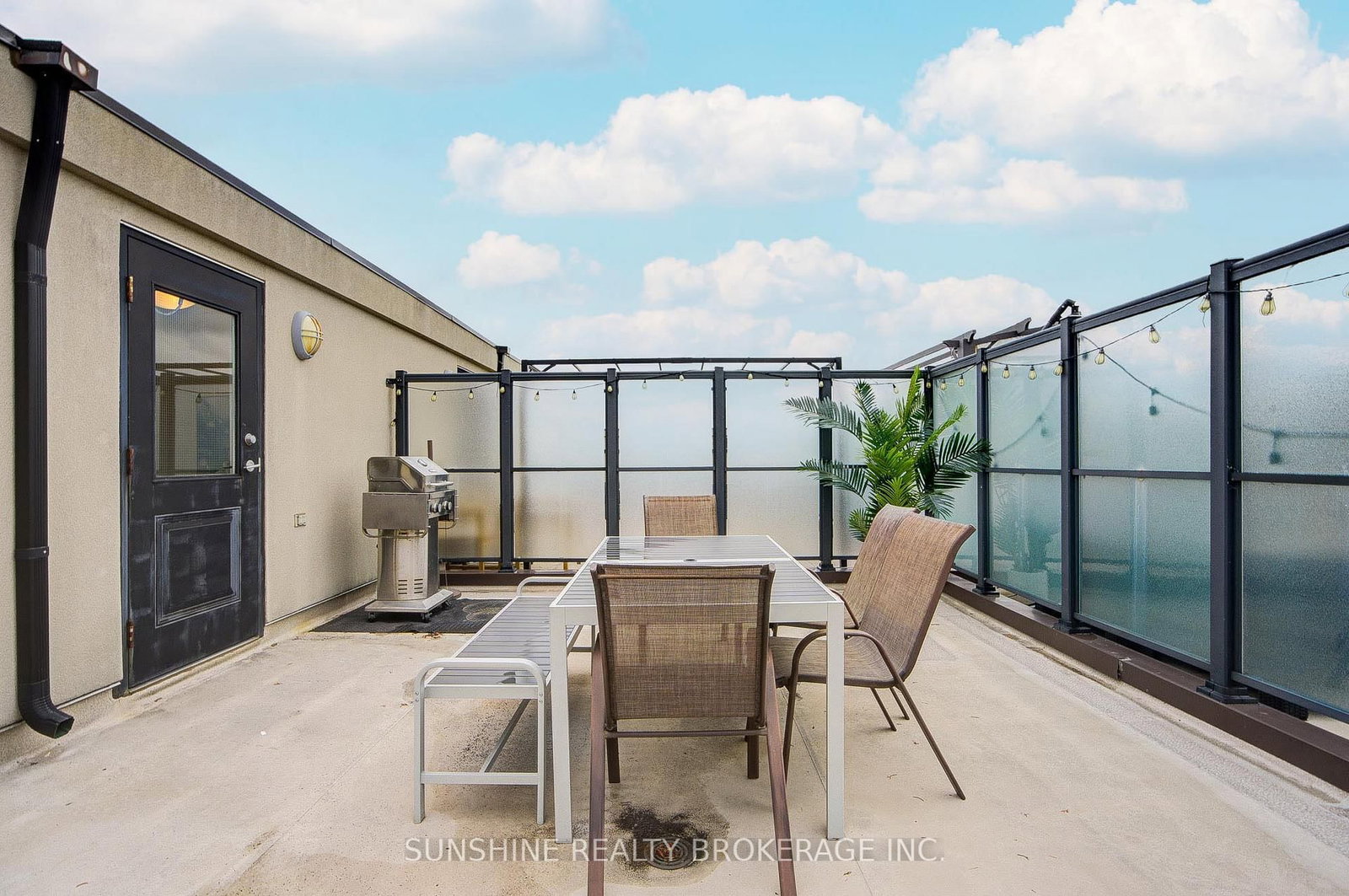 322 John Street, Unit 276 - Photo 32