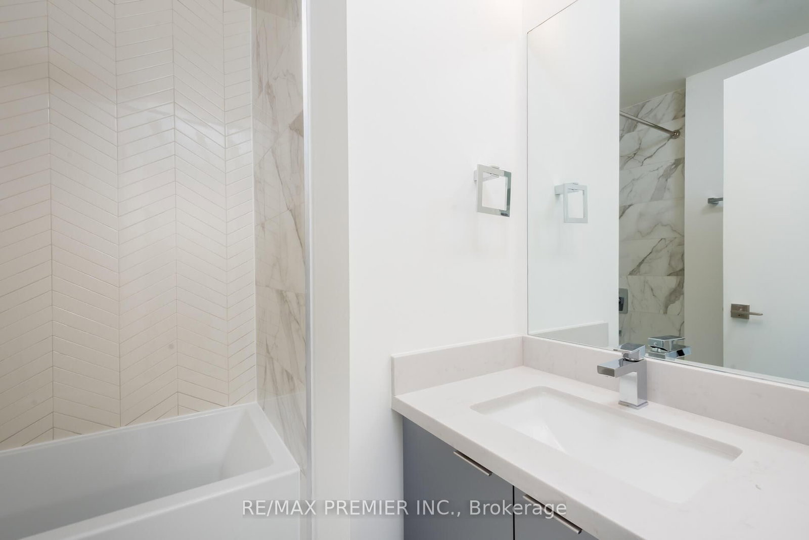 2908 Highway 7, Unit 3007 - Photo 12