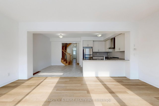 208 Harding Park Street