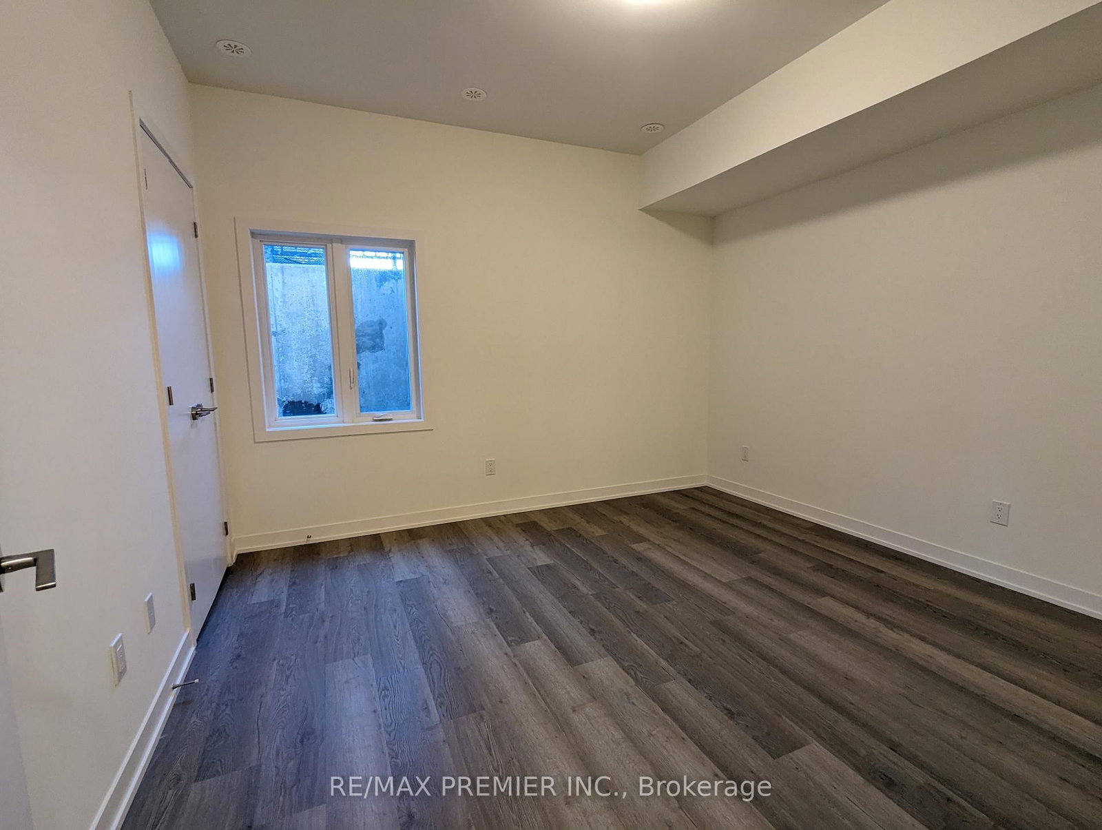 11 Steckley House Lane, Unit 409 - Photo 13