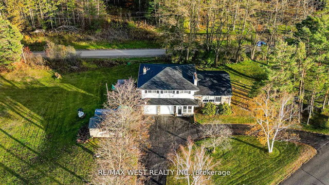 5949 Concession 6 Road