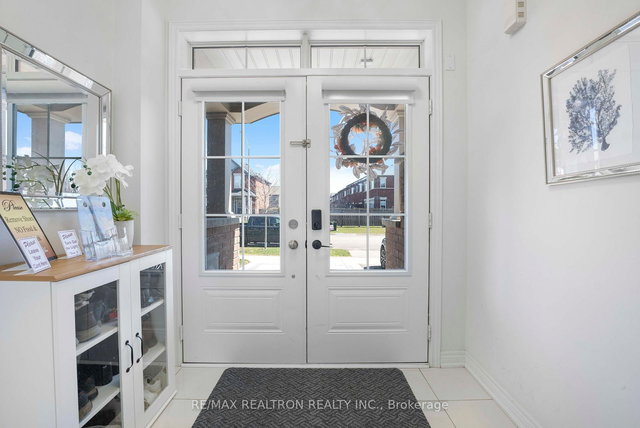 1514 McRoberts Crescent