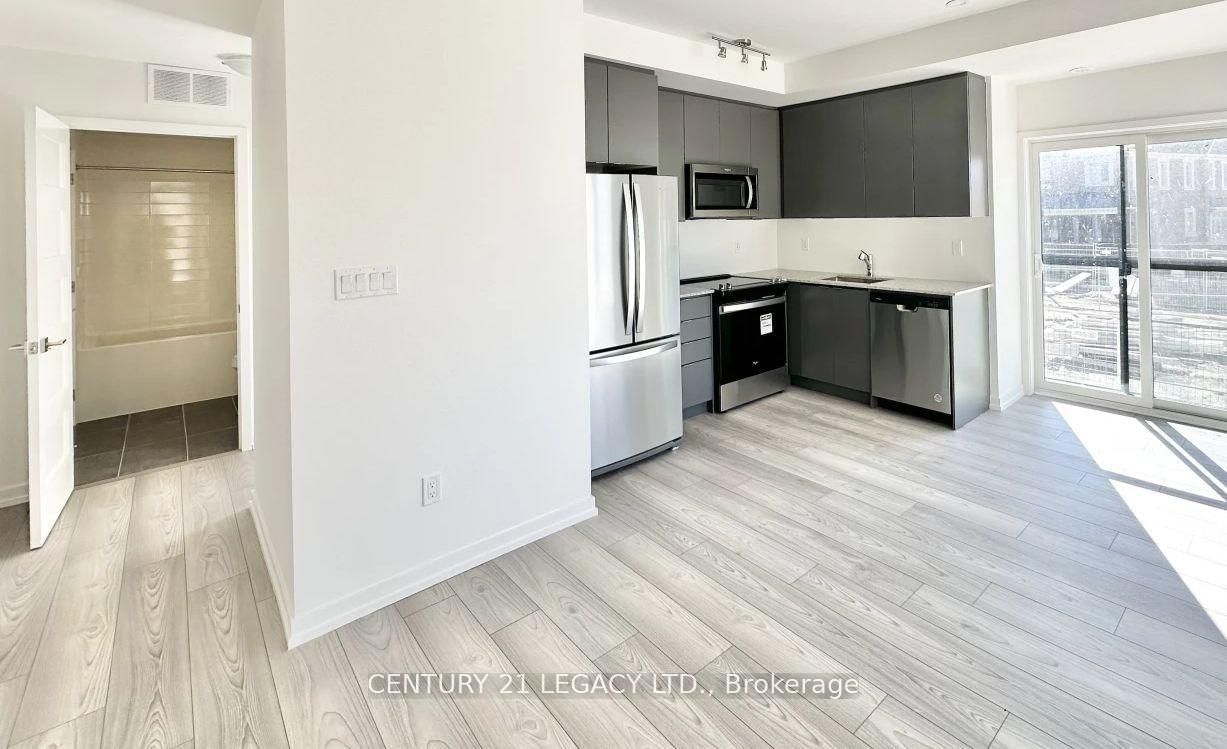 26 Lytham Green Circle, Unit 16 - Photo 4