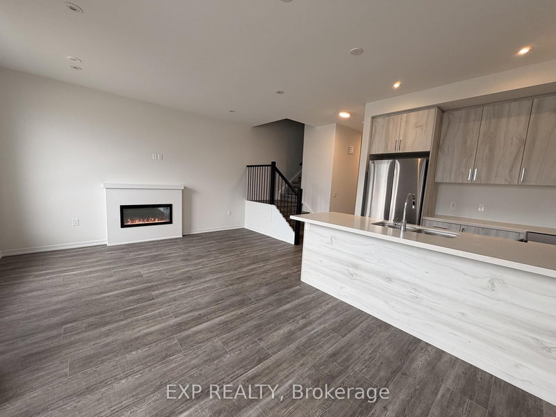 1424 19th Ave, Richmond Hill, L4E 1P3 | Image 3