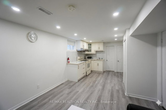 3 Evergreen Crescent