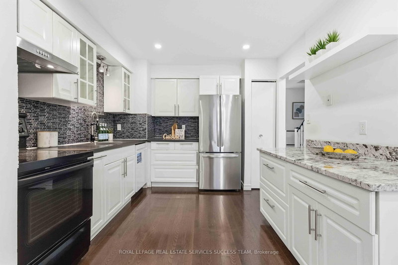 31 Thatcher's Mill Way, Markham, Ontario