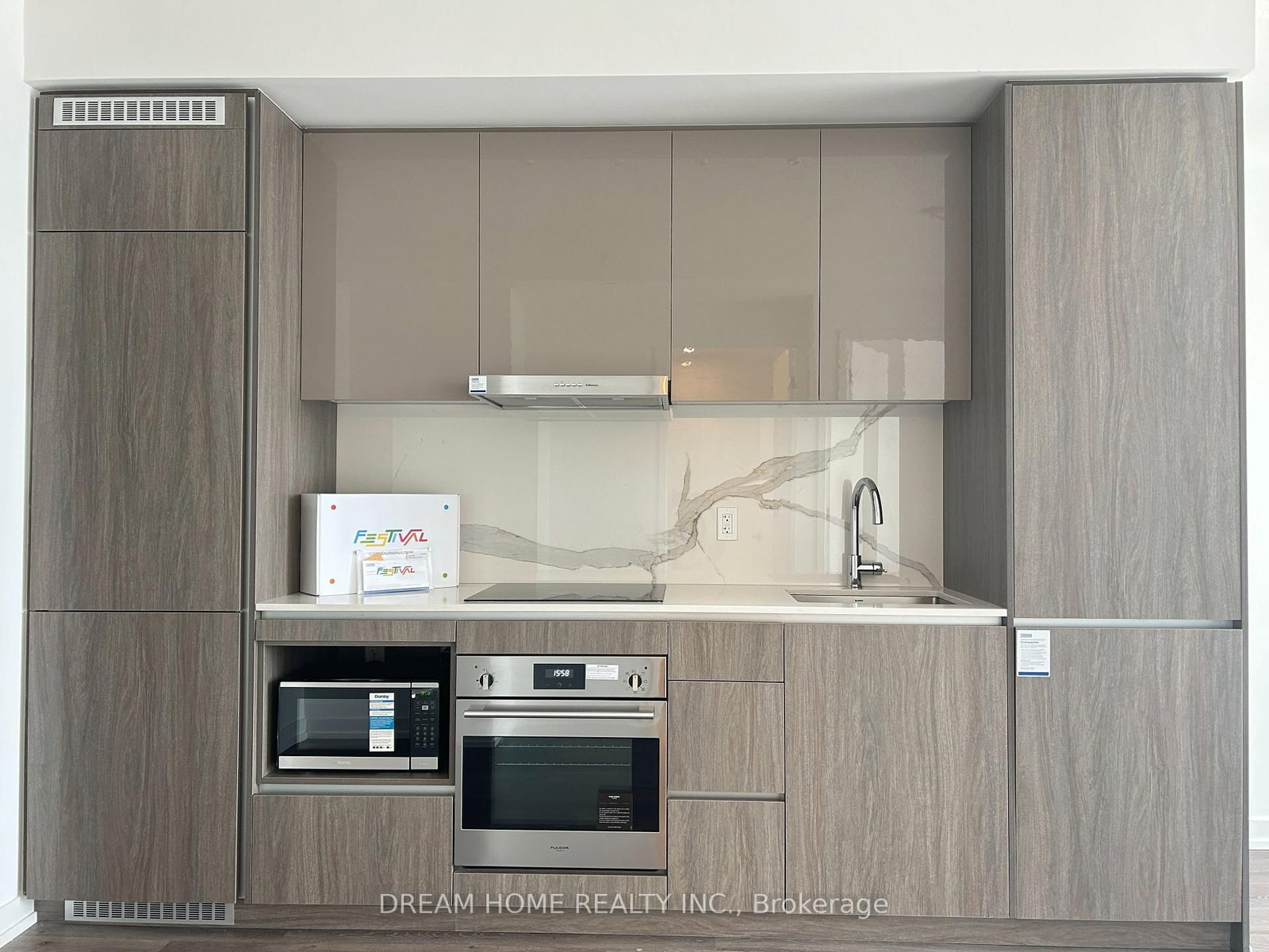 28 Interchange Street, Unit 2902 - Photo 4