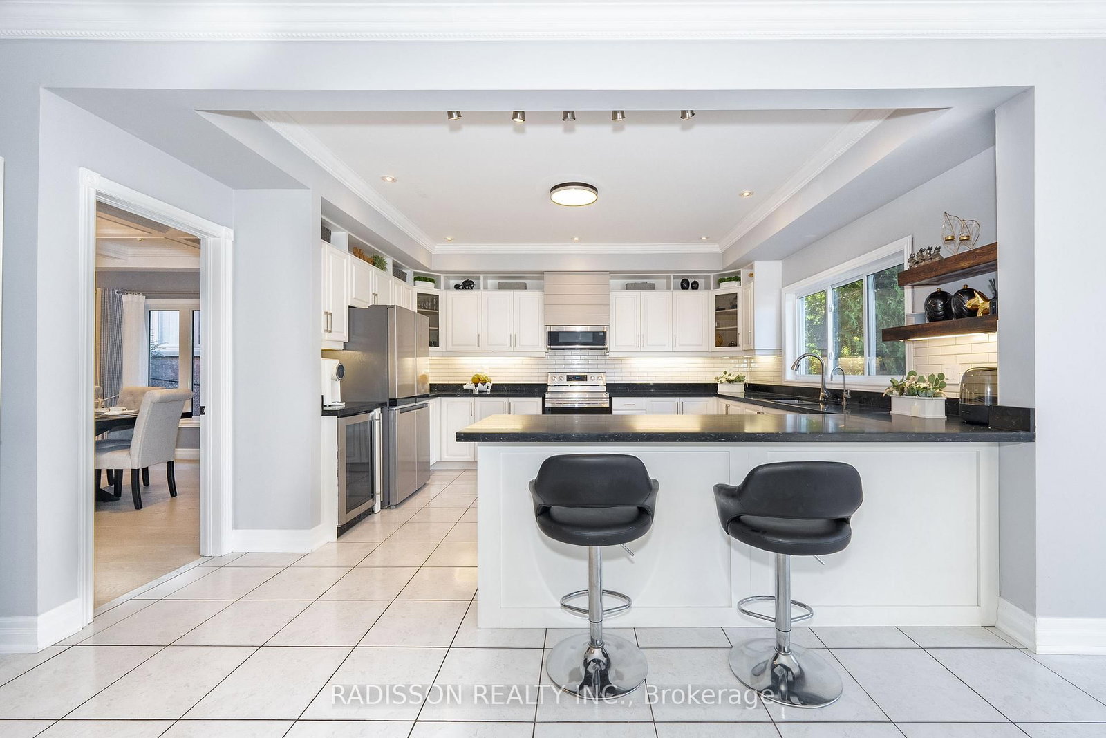 956 Portminster Court - Photo 15