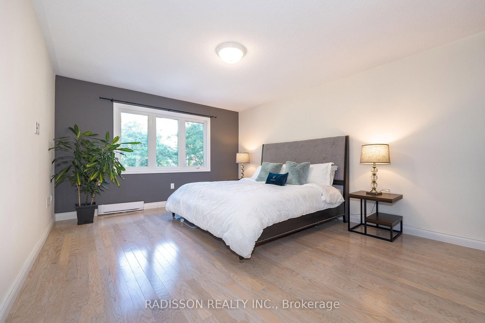 956 Portminster Court - Photo 33