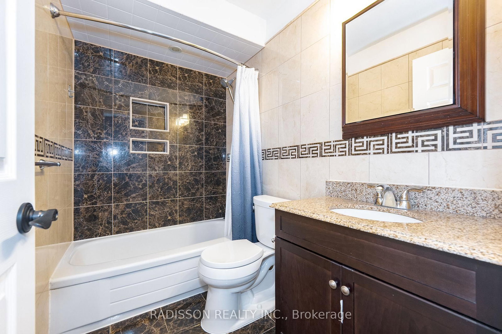 956 Portminster Court - Photo 34