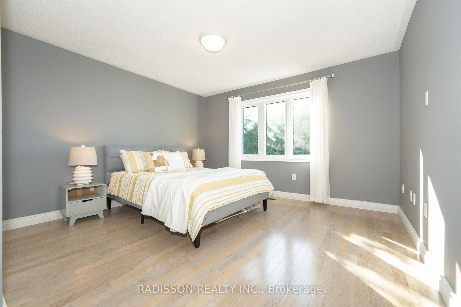 956 Portminster Court - Photo 37