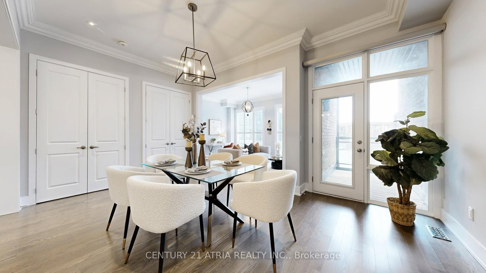 Townhouse for sale at 15 Thorncrest Drive, Vaughan, Ontario, L4J 0K1 - Patterson - MLS: N13017098