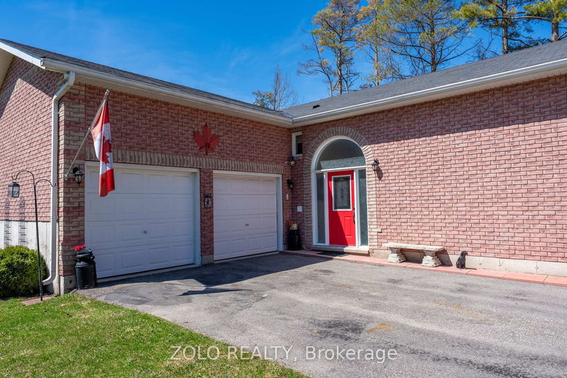 30 Sunset Beach Rd, Georgina, L0E 1N0 | Image 3