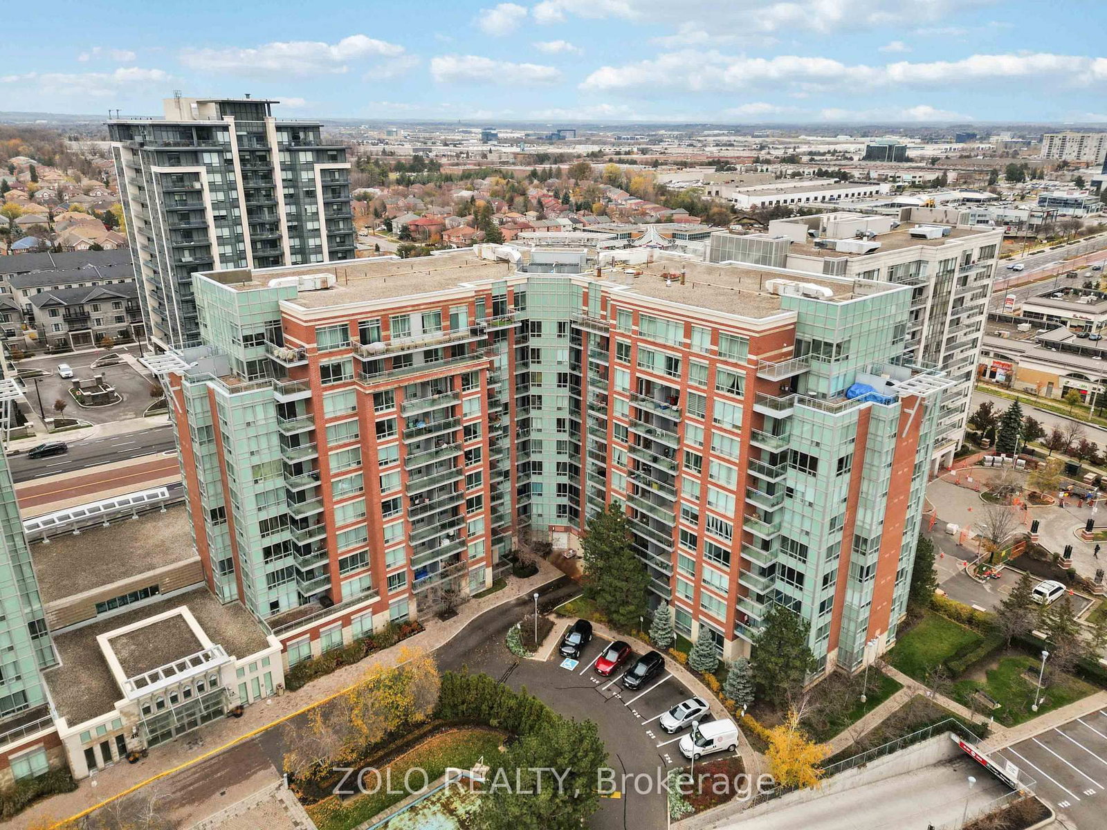 62 Suncrest Boulevard, Unit 105 - Photo 4