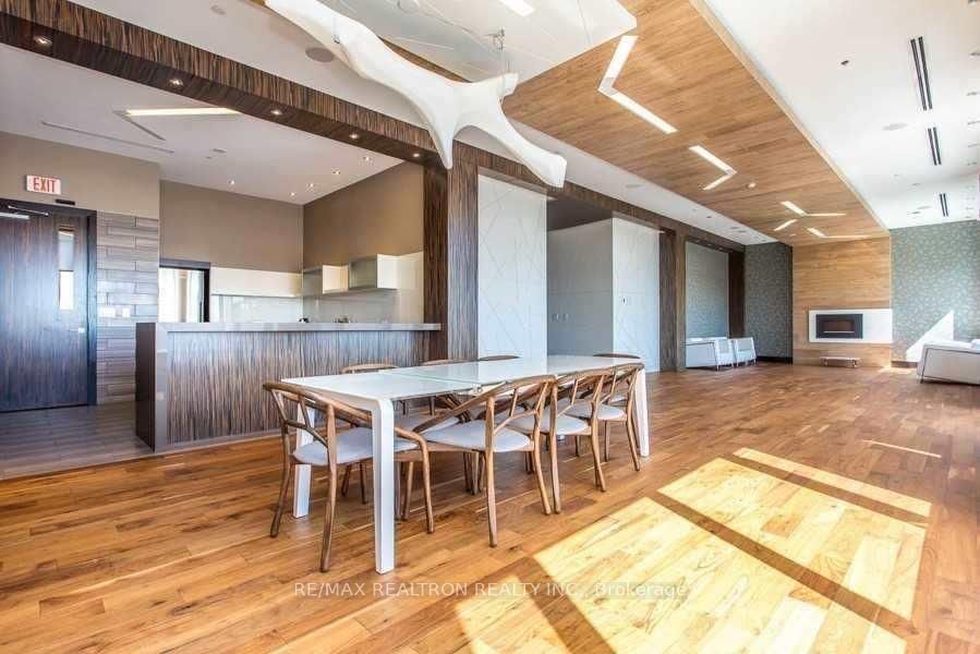 277 South Park Road, Unit 220 - Photo 25