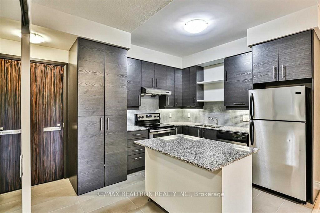 277 South Park Road, Unit 220 - Photo 5