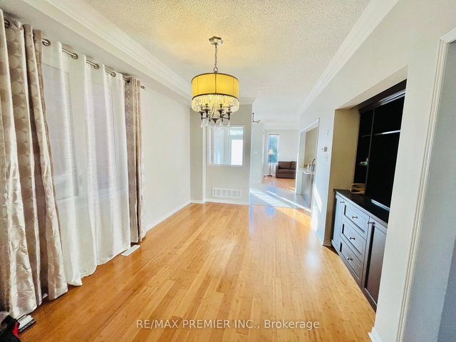 111 Catalpa Crescent