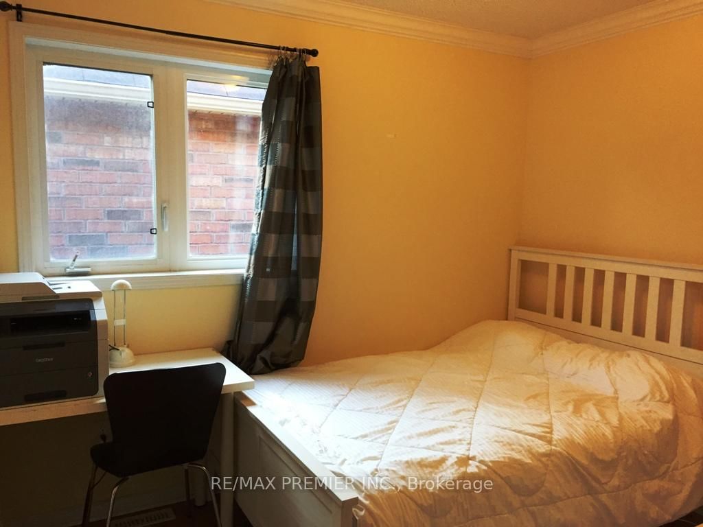 111 Catalpa Crescent - Photo 13