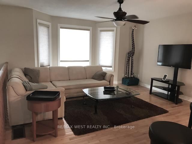 882 Pine Ave Avenue, Unit Near Lake - Photo 5