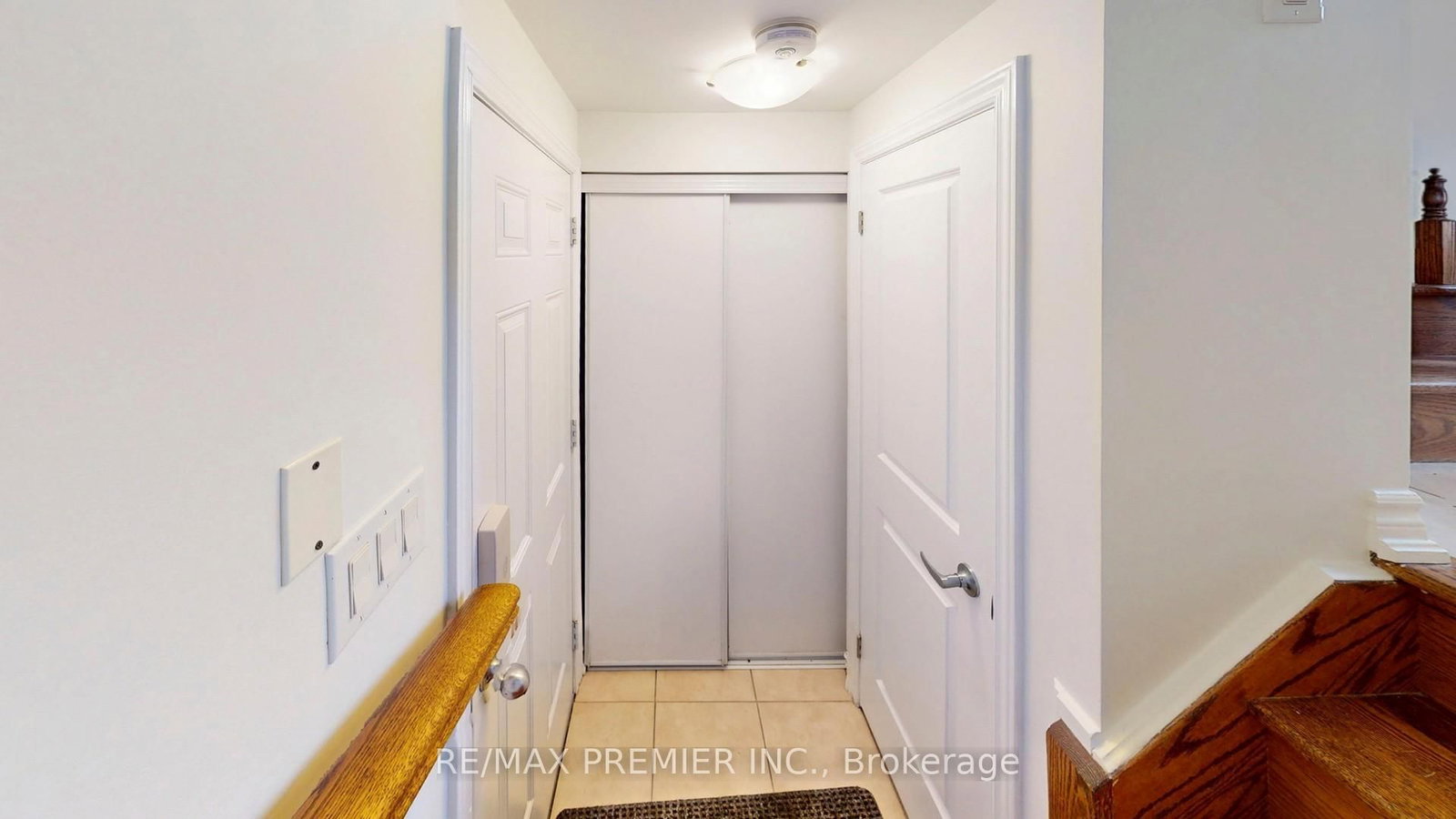 127 Silverwood Avenue, Unit 1 - Photo 23