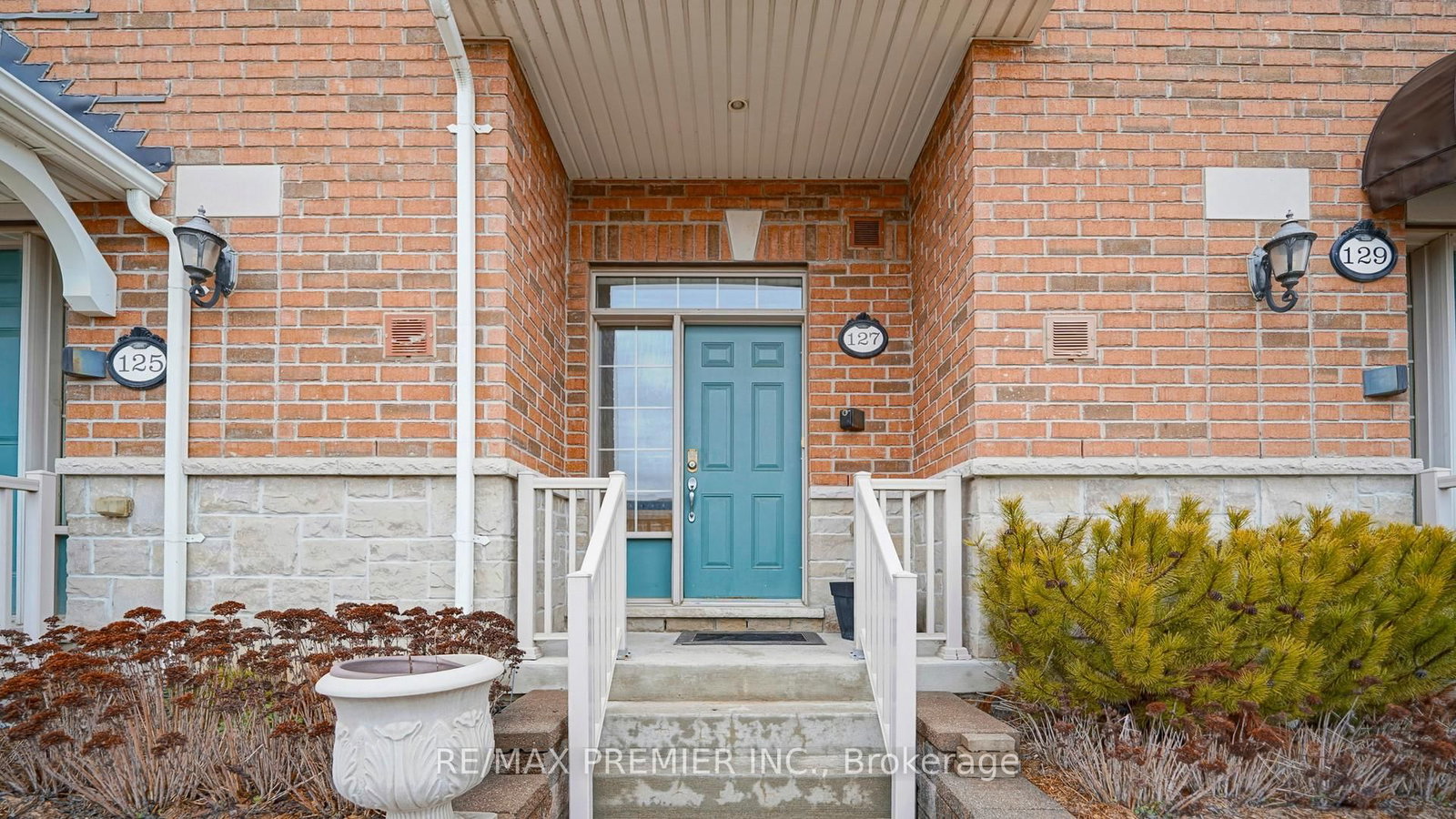 127 Silverwood Avenue, Unit 1 - Photo 3