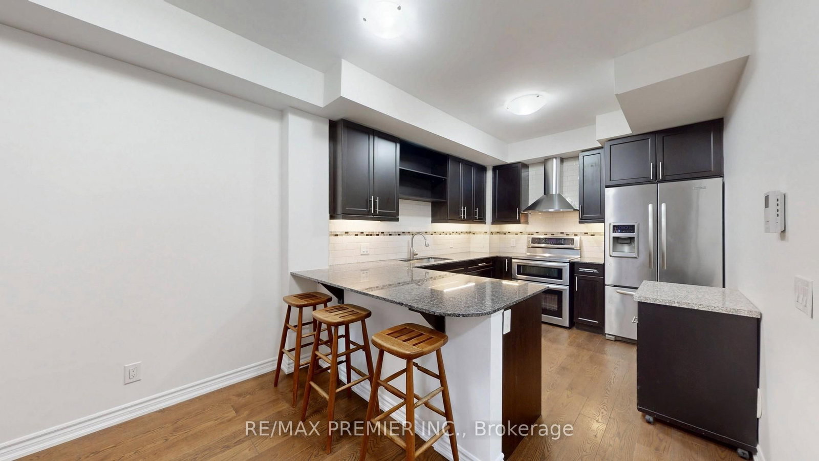 127 Silverwood Avenue, Unit 1 - Photo 7