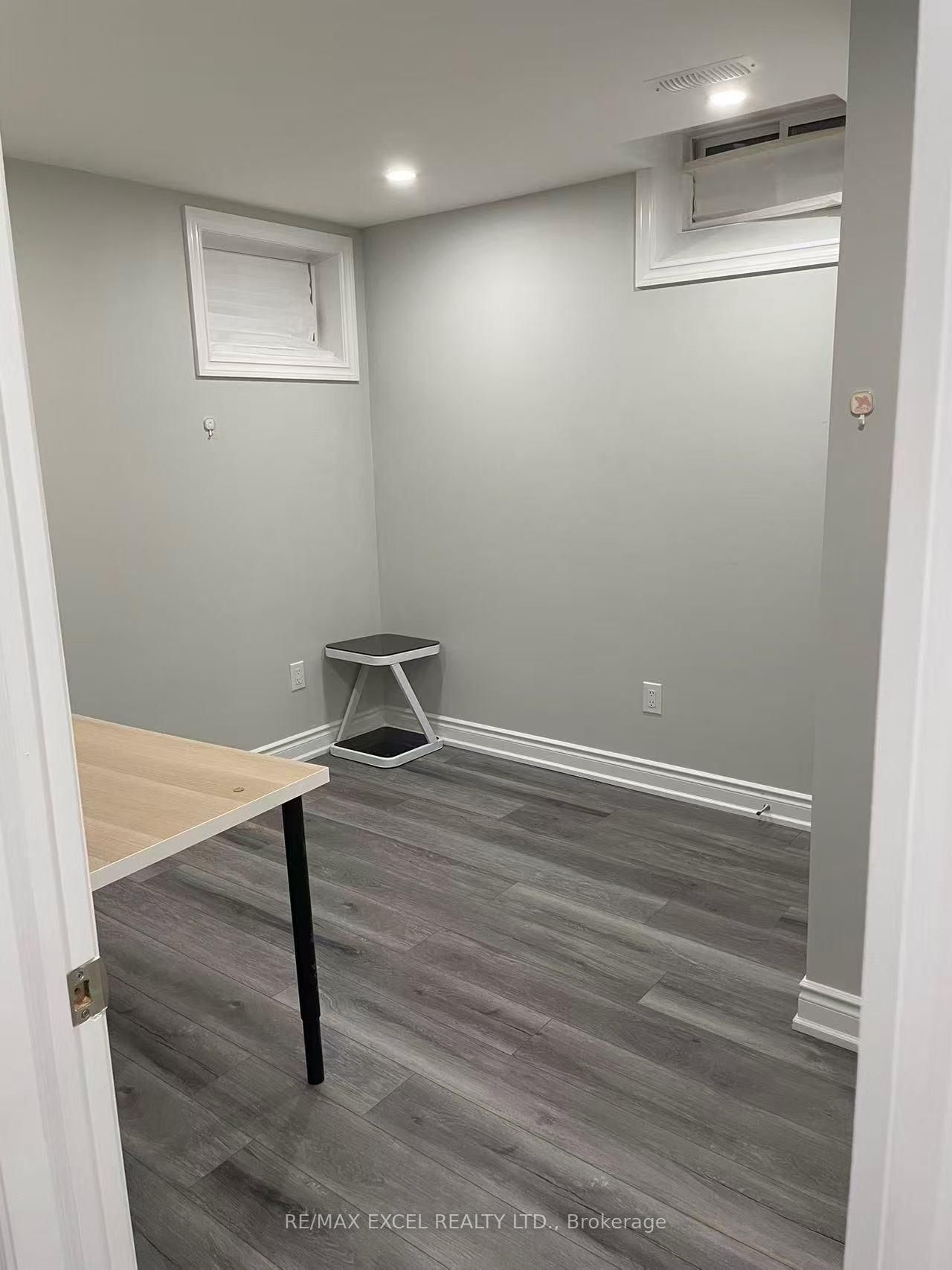 68 Peshawar Avenue, Unit Bsmt - Photo 10