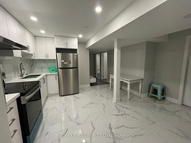 Bsmt - 68 Peshawar Avenue