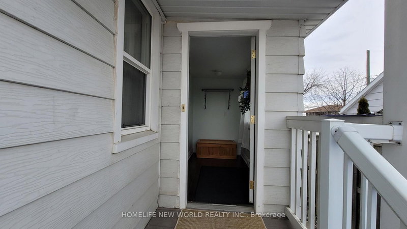 67 Bingham St, Bradford West Gwillimbury, L3Z 1X3 | Image 2