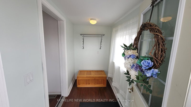 67 Bingham St, Bradford West Gwillimbury, L3Z 1X3 | Image 3