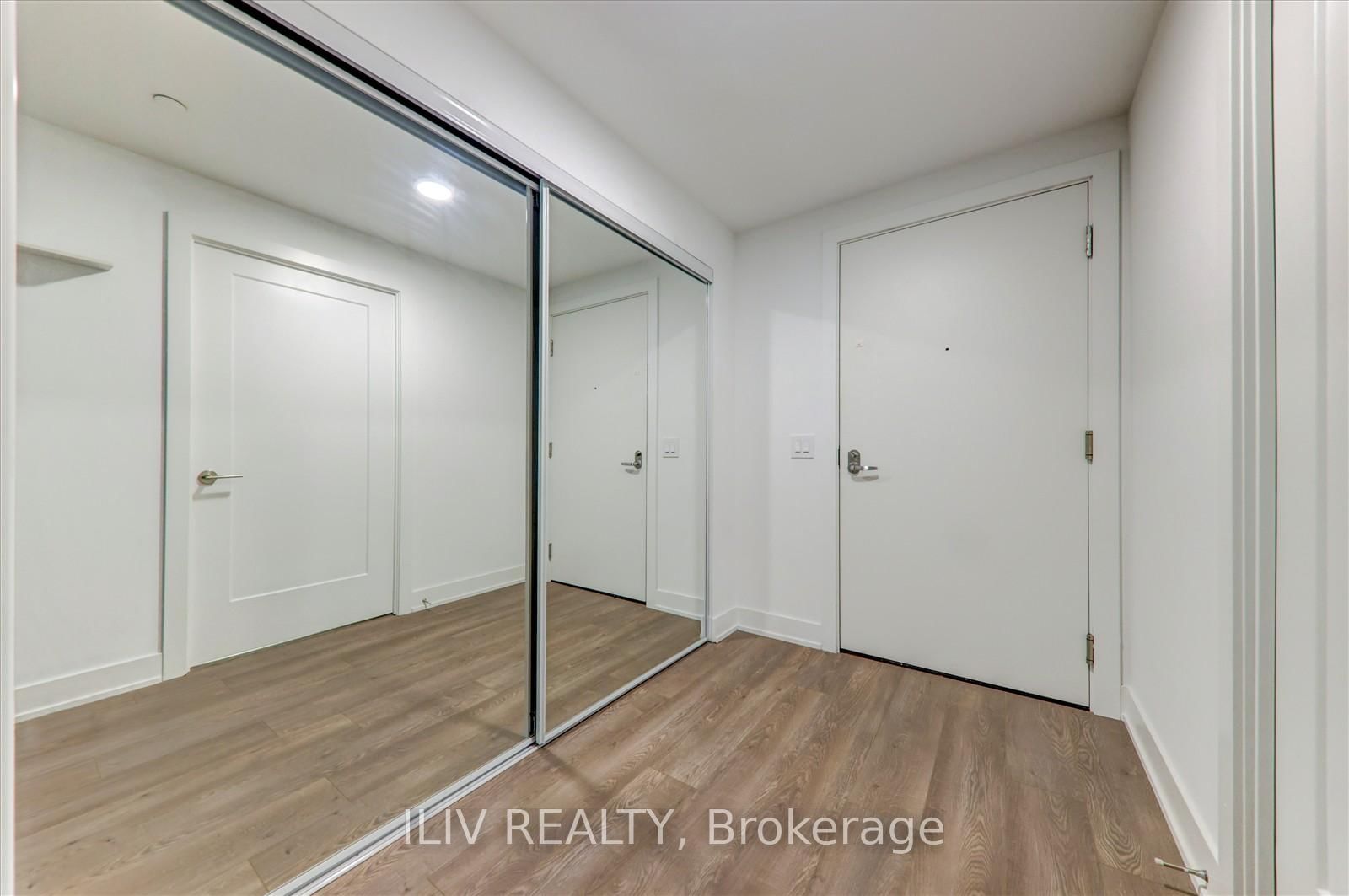 8 Cedarland Drive, Unit 1125 - Photo 4