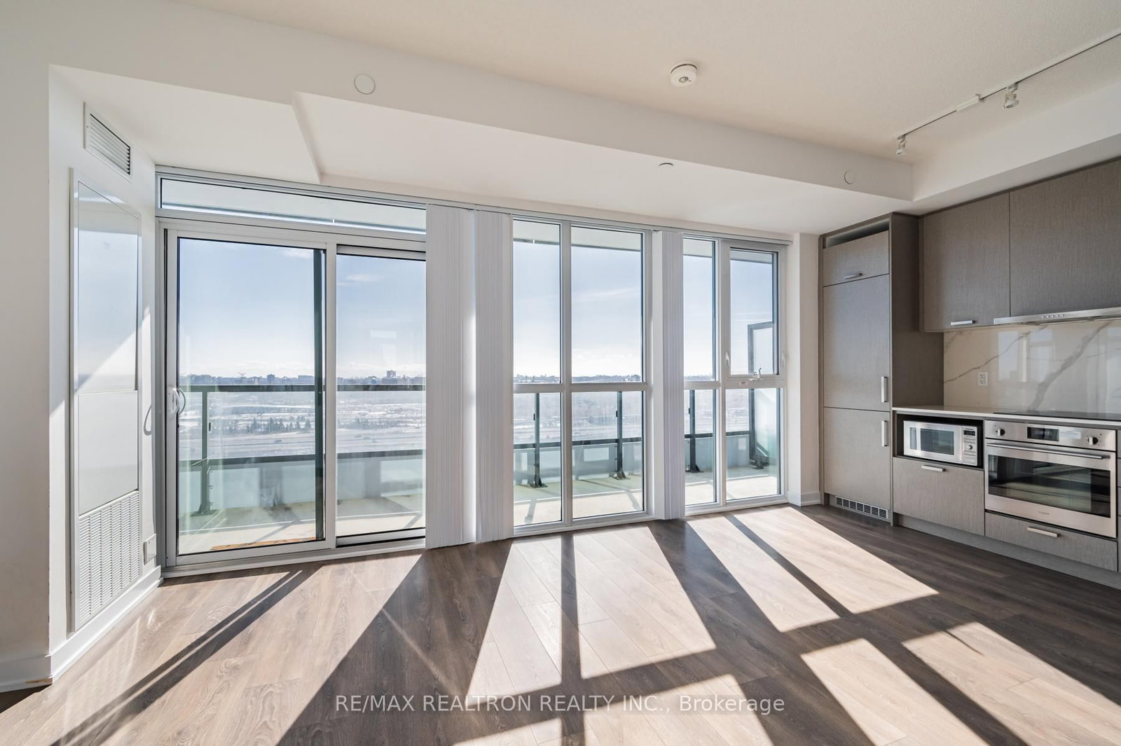 10 Honeycrisp Crescent, Unit 1708 - Photo 10