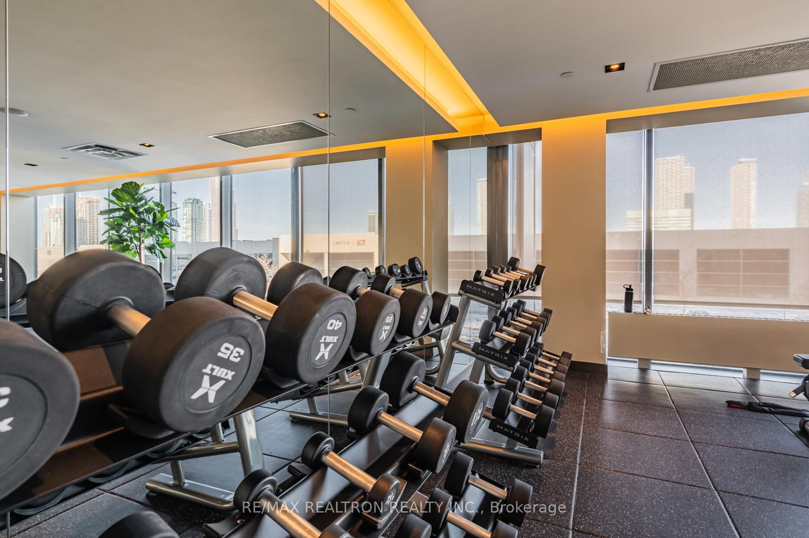 10 Honeycrisp Crescent, Unit 1708 - Photo 23