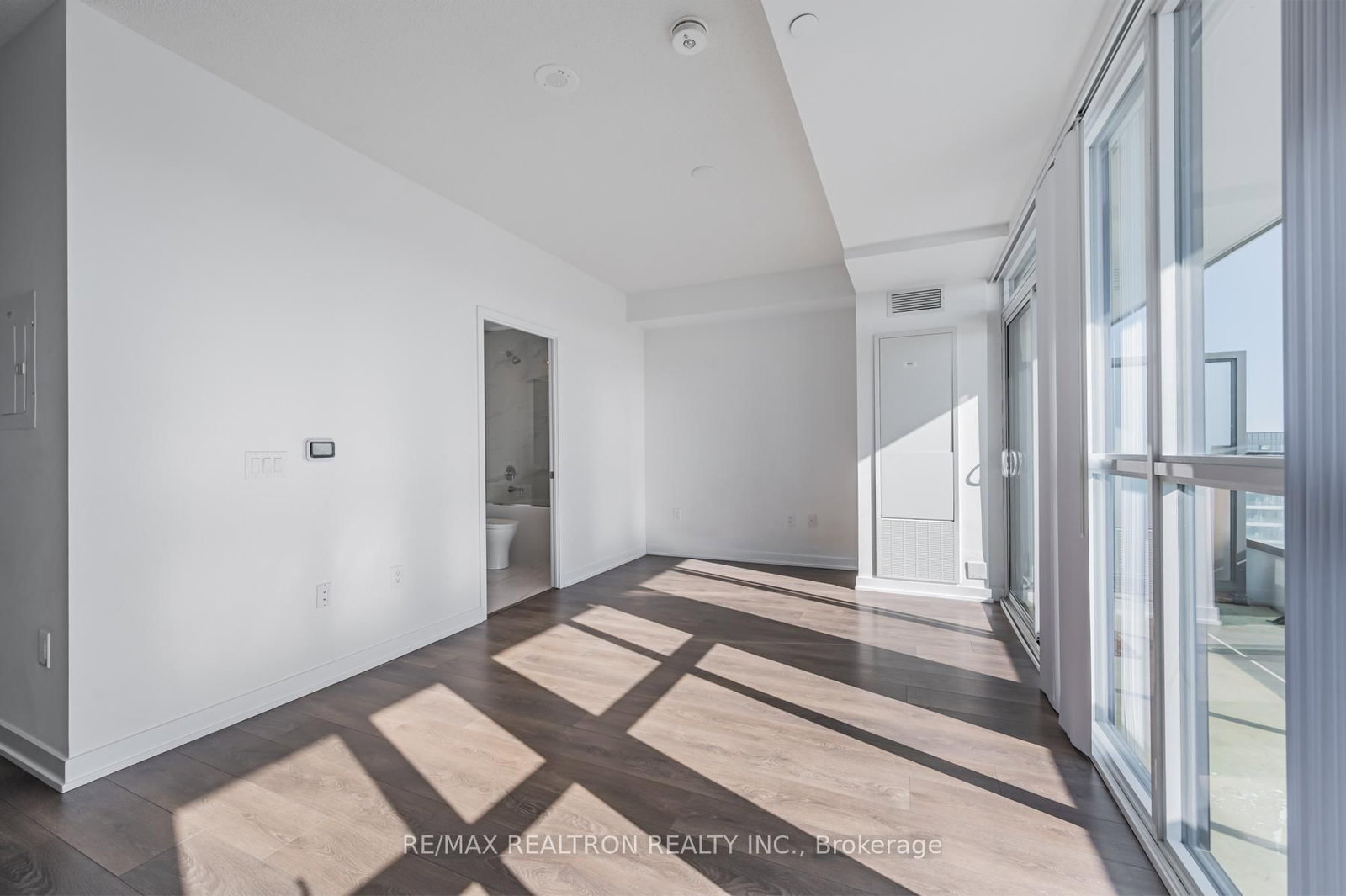 10 Honeycrisp Crescent, Unit 1708 - Photo 5