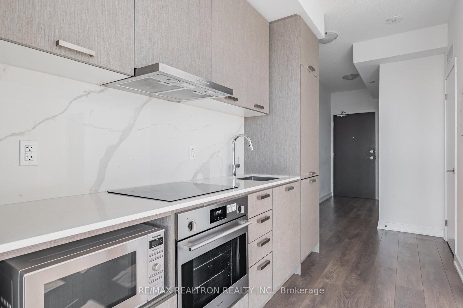 10 Honeycrisp Crescent, Unit 1708 - Photo 8