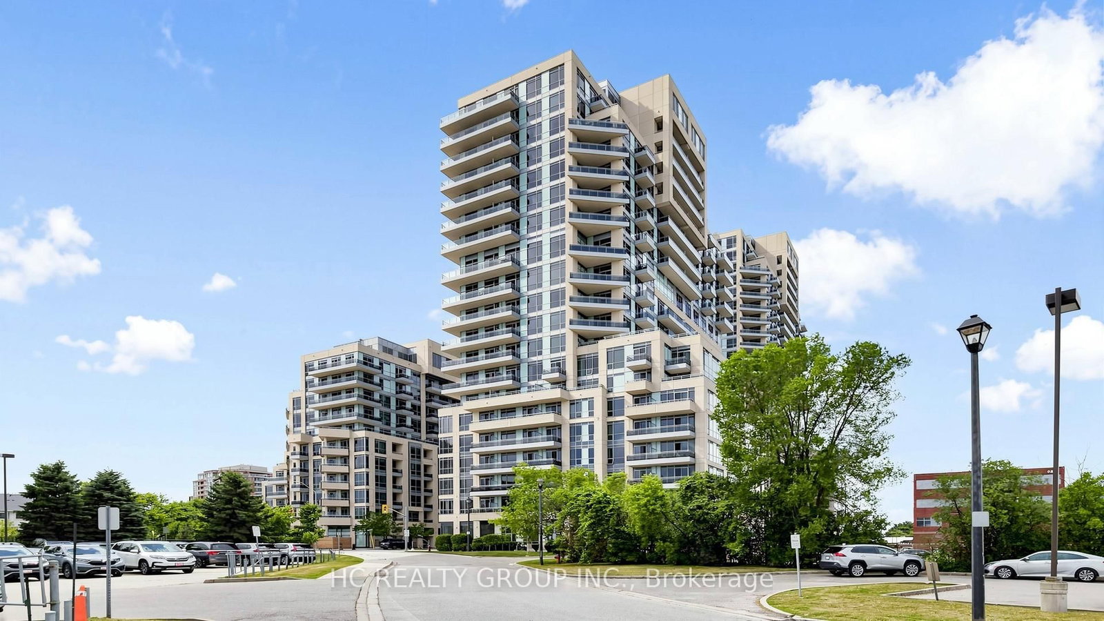 9205 Yonge Street, Unit 907