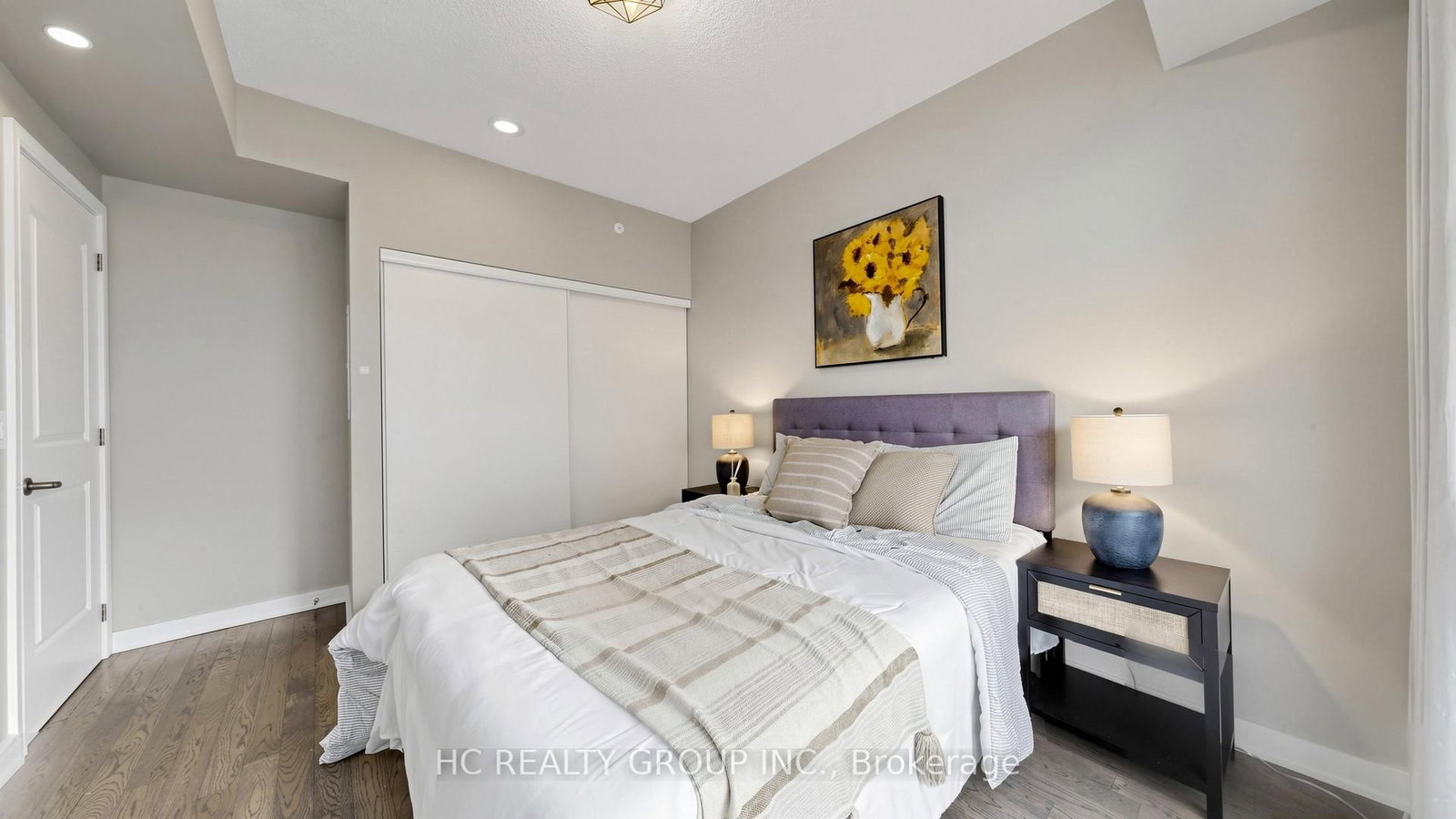 9205 Yonge Street, Unit 907 - Photo 15