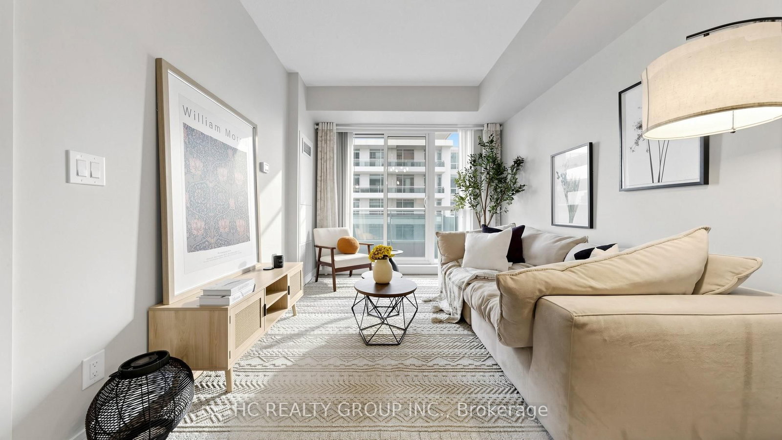 9205 Yonge Street, Unit 907 - Photo 8