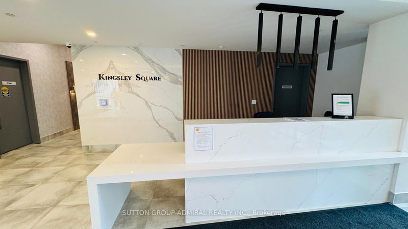 1205A - 705 Davis Dr, Newmarket, L3Y 0J1 | Image 3