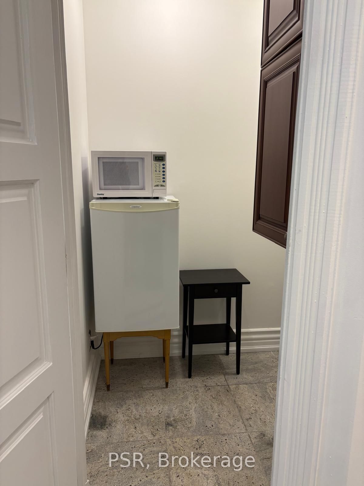 7398 Yonge Street, Unit 33D - Photo 11